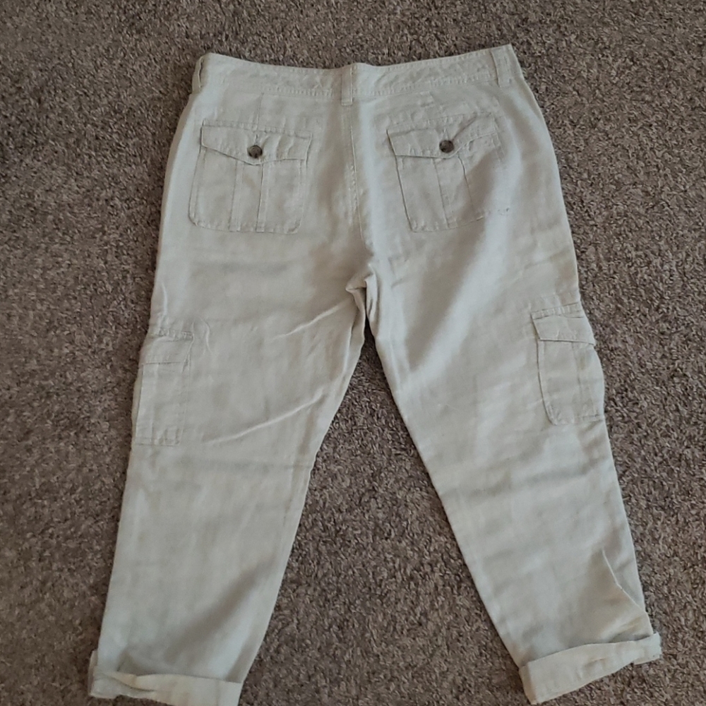 Capris - Picture 3 of 3